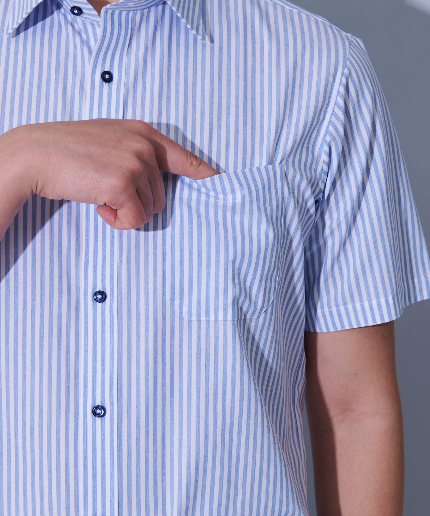 形態安定ブルーロンスト半袖ワイドカラーシャツ