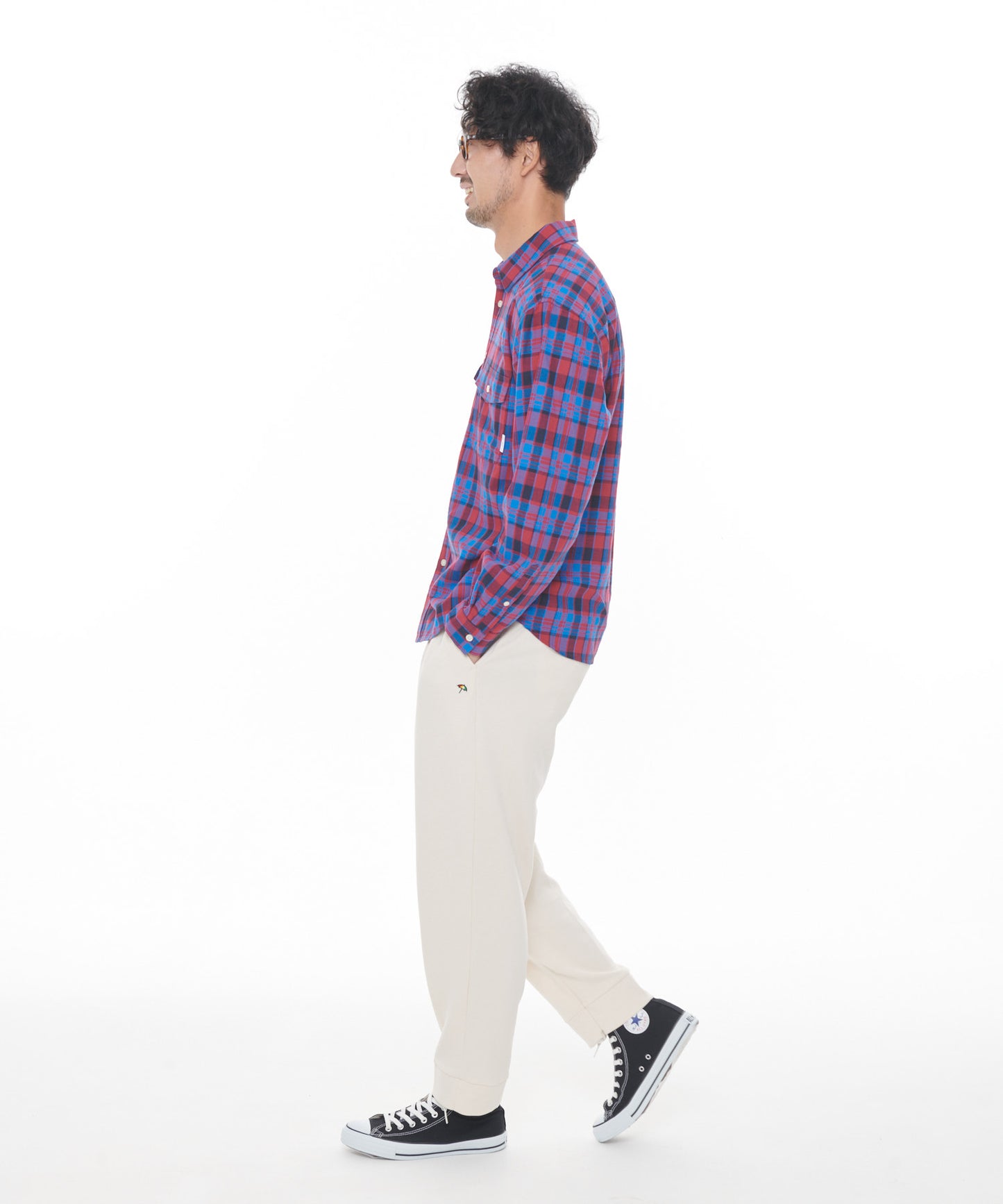 【残り1点】エンブレムモチーフ スポンジングシェアスウェットパンツ