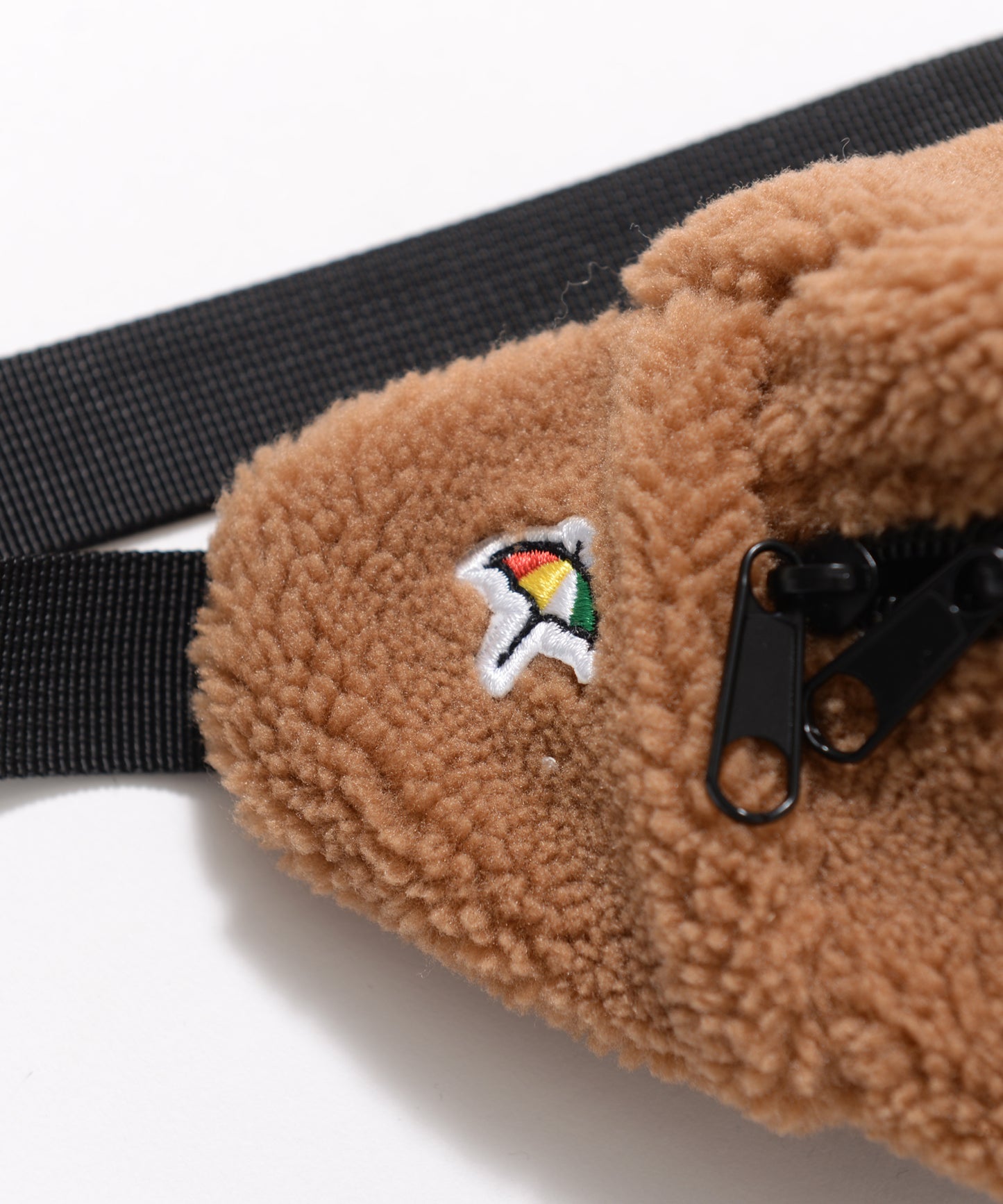 MEIコラボ シェアボアボディバッグ