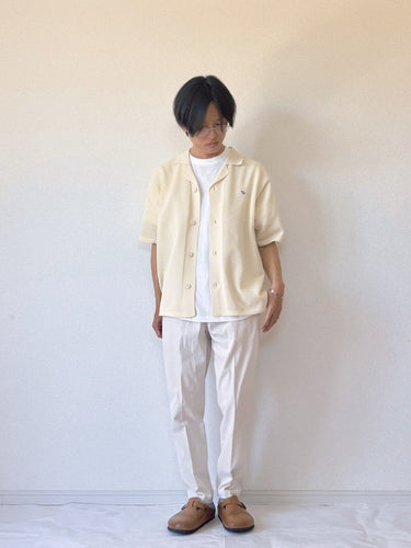 ニット×Tシャツのセットアイテムでつくる爽やかコーデ