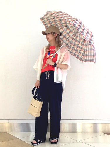 『傘と歩く、ごきげんサマー☂️😊』