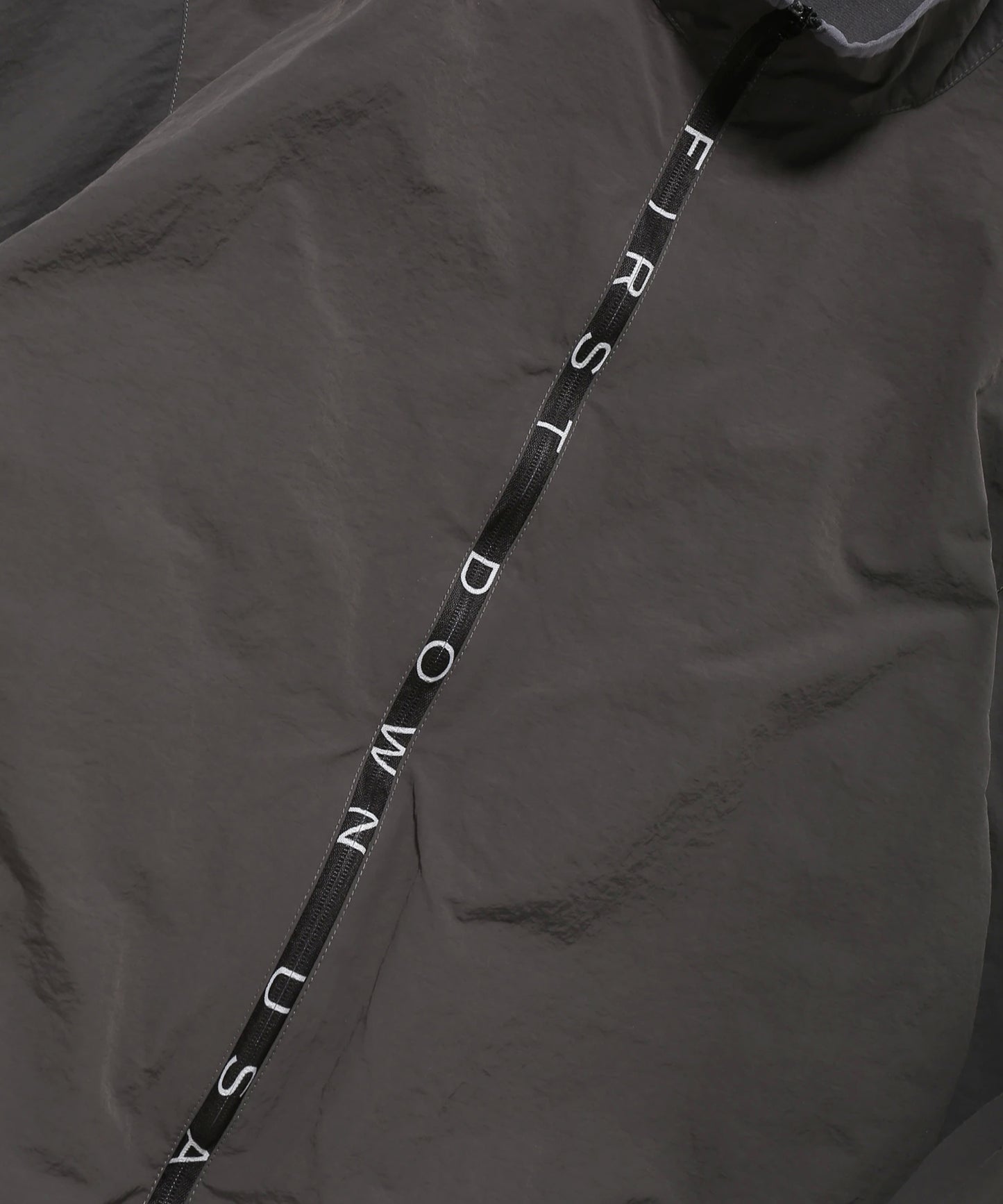 ロゴテープジャケット タスランナイロン | LOGO TAPE JKT TASLAN NYLON