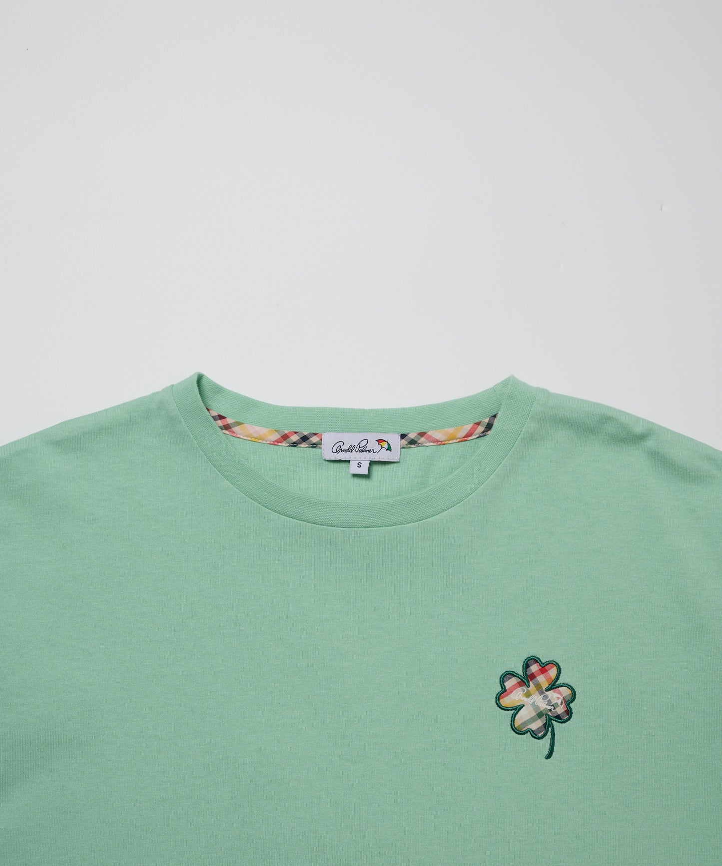 クローバーモチーフ シェア Tシャツ