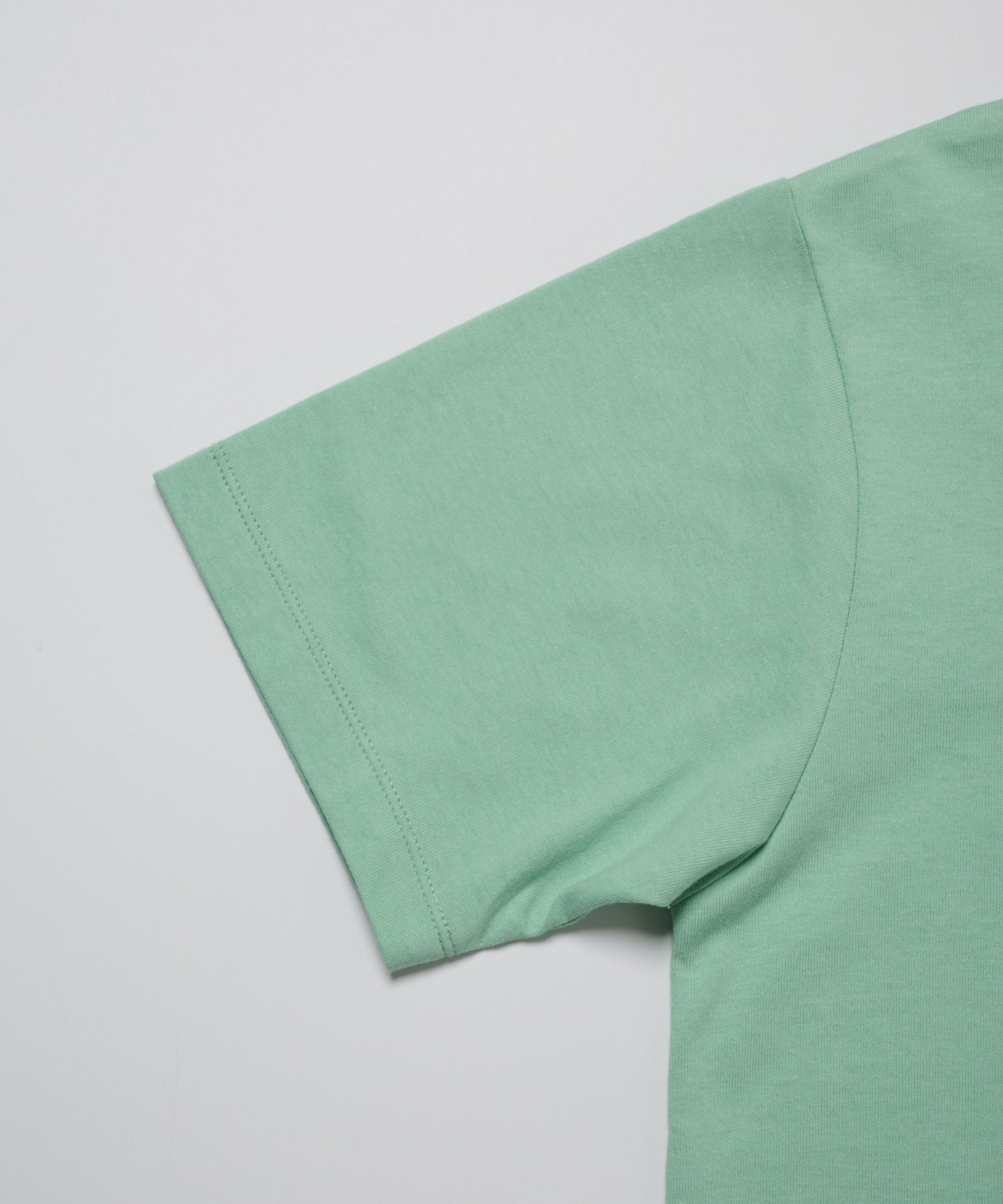 クローバーモチーフ シェア Tシャツ