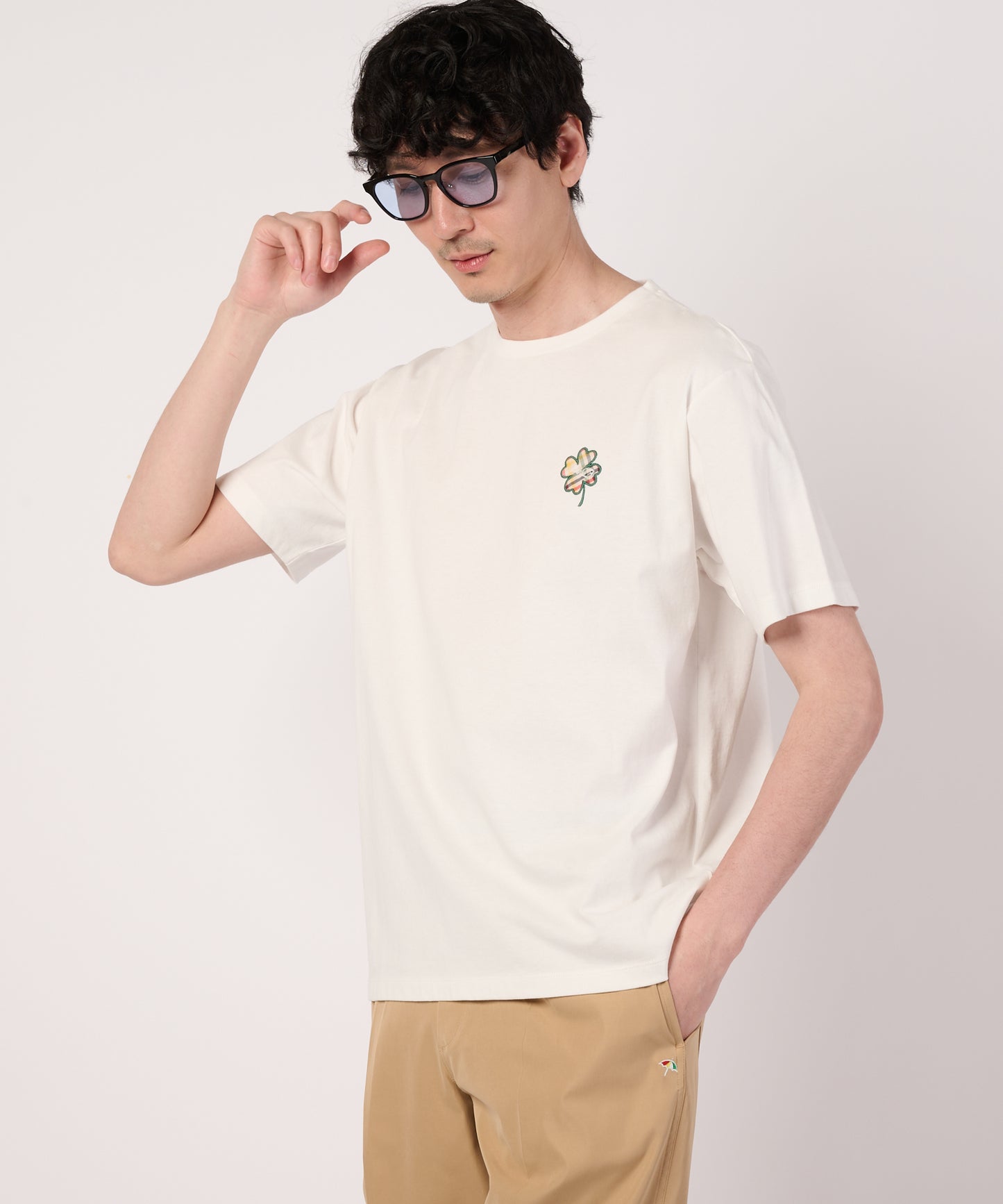 クローバーモチーフ シェア Tシャツ