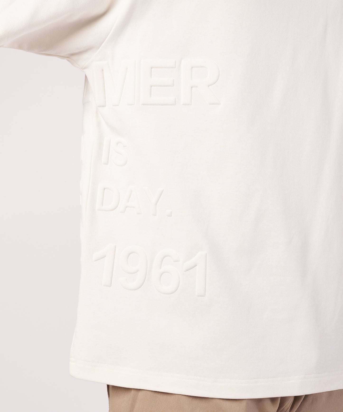 AIR FLEX シェア エンボスロゴ Tシャツ