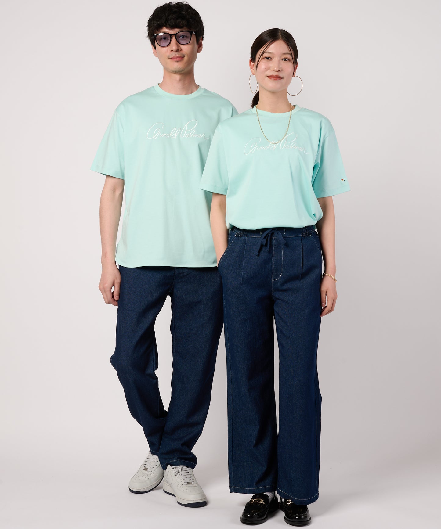 シェア　ハンドメイド刺繍ラウンドヘムTシャツ