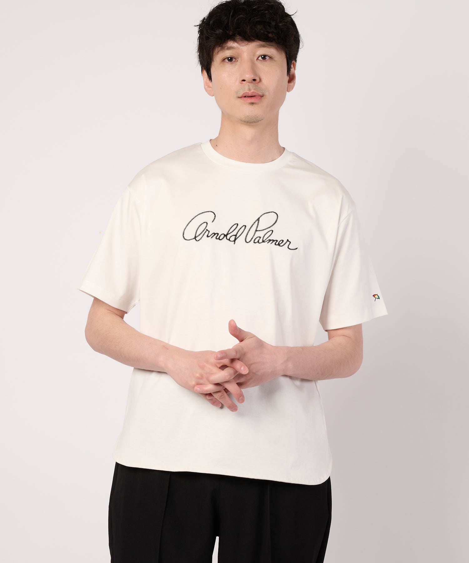 シェア ハンドメイド刺繍ラウンドヘムTシャツ（Tシャツ/カットソー