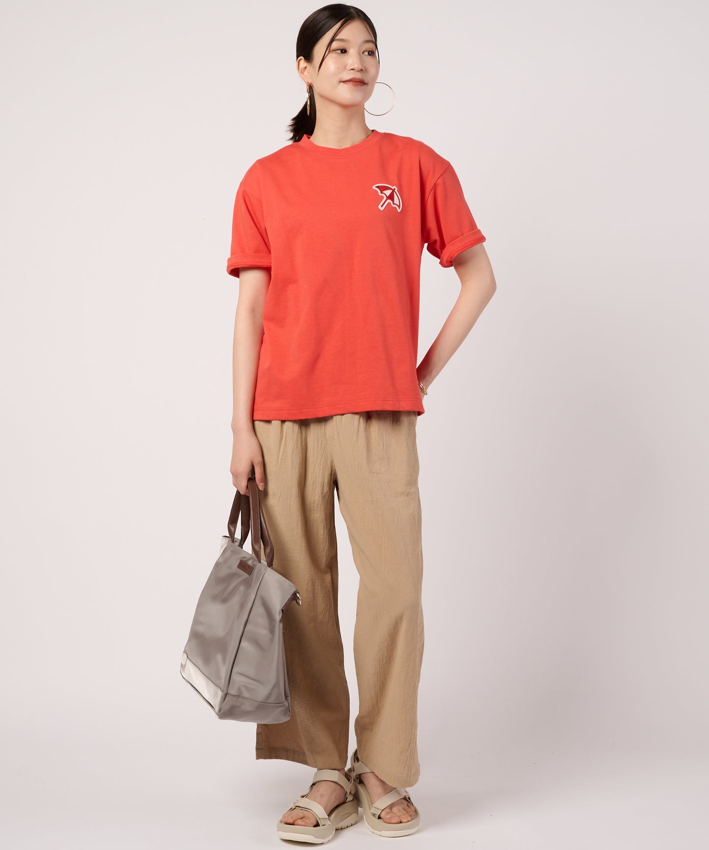 ライトダンボール　シェア　ビッグアンブレラTシャツ