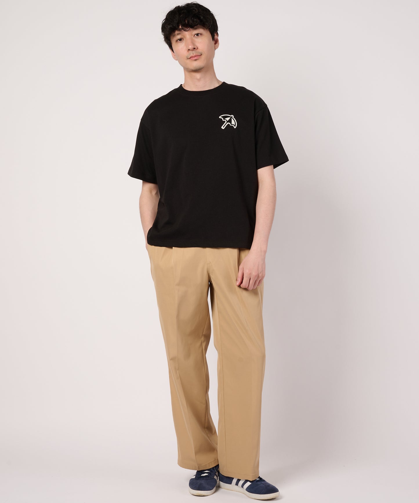 ライトダンボール　シェア　ビッグアンブレラTシャツ