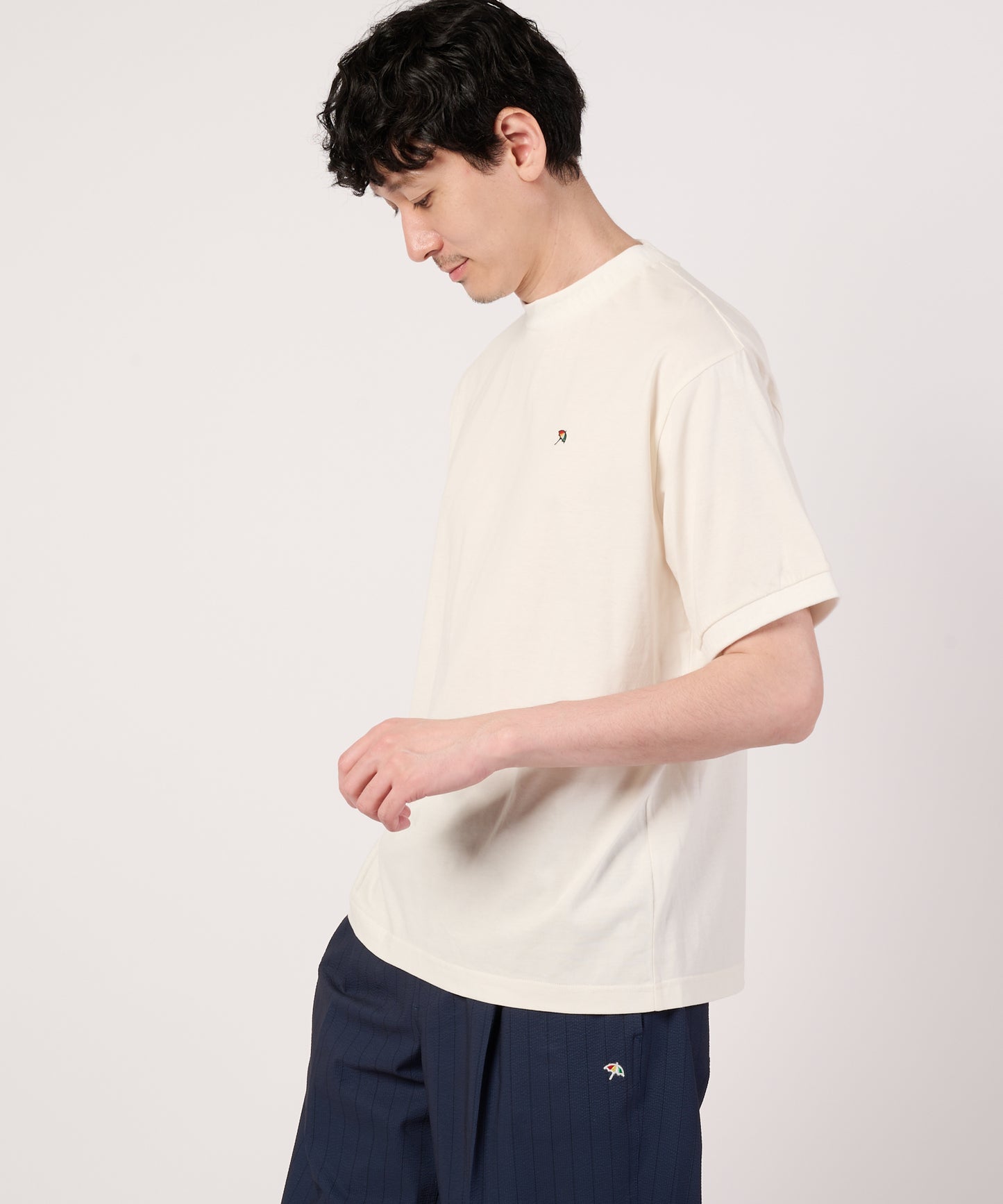 【汗ジミ防止】シェア　エンボスロゴTシャツ