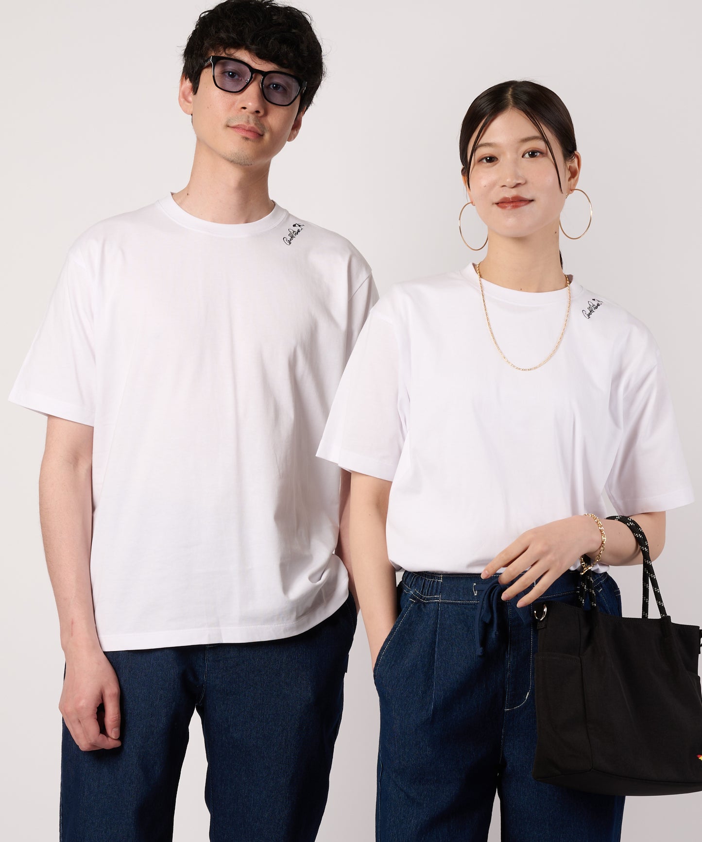 シェア　リゾート柄ボックスロゴTシャツ