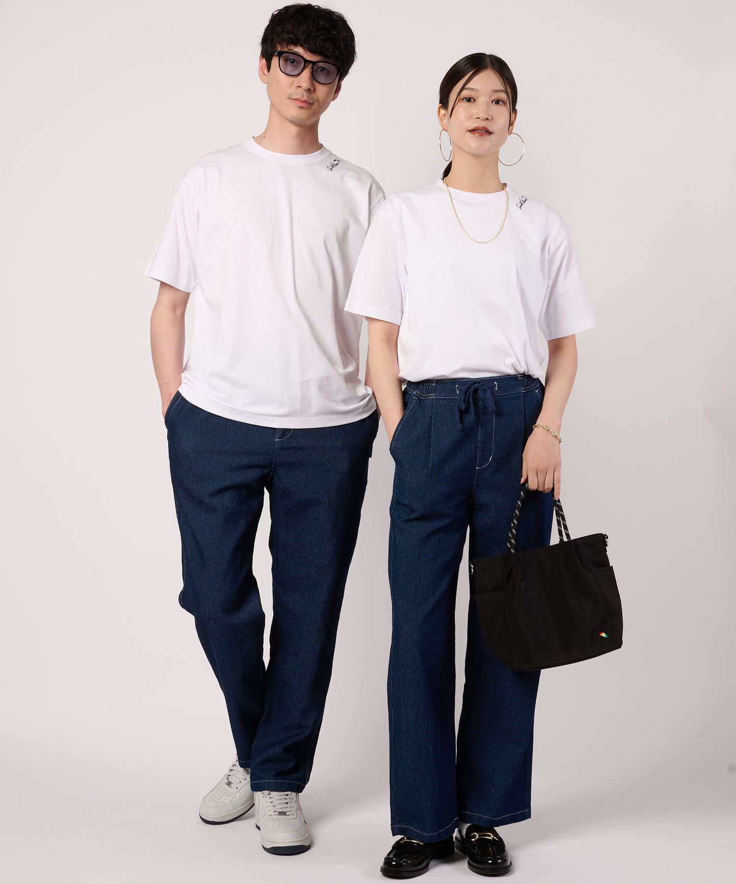 シェア　リゾート柄ボックスロゴTシャツ