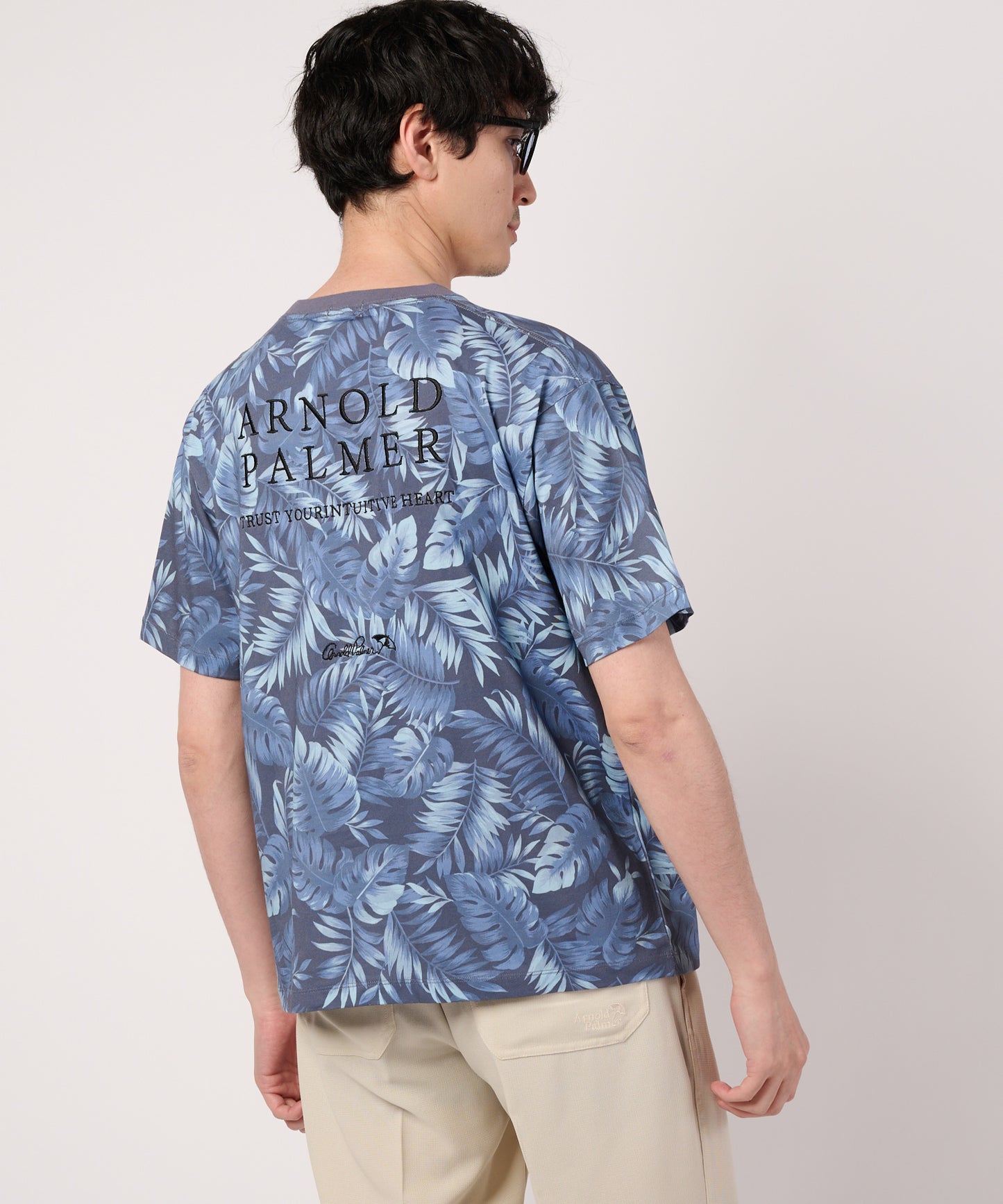 シェア　リゾート柄　Tシャツ