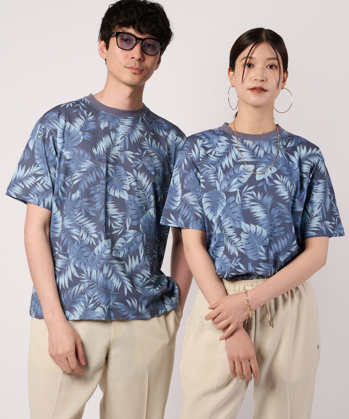シェア　リゾート柄　Tシャツ