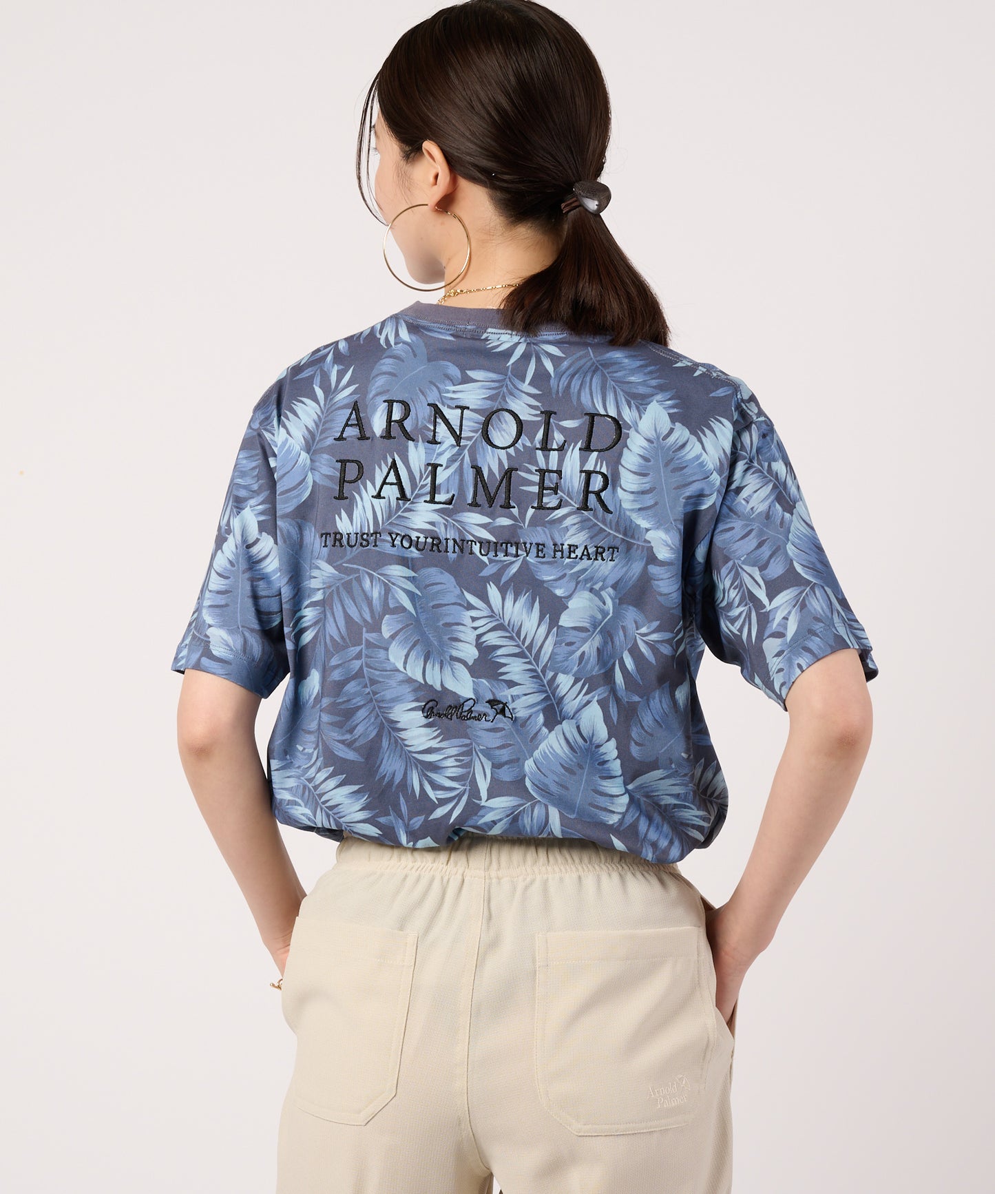 シェア　リゾート柄　Tシャツ