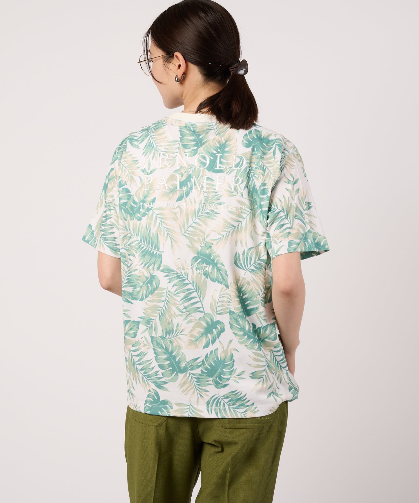 シェア　リゾート柄　Tシャツ