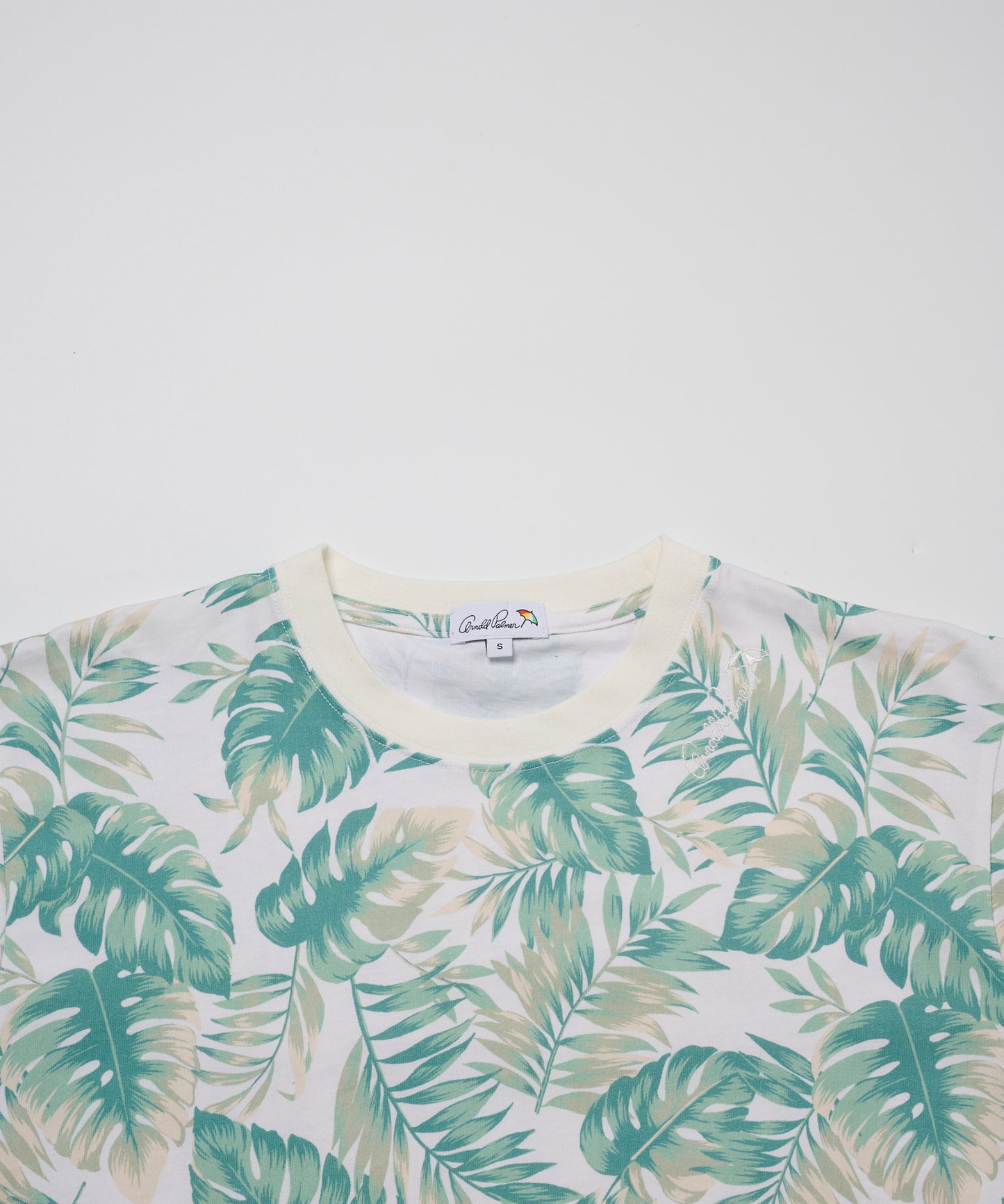 シェア　リゾート柄　Tシャツ