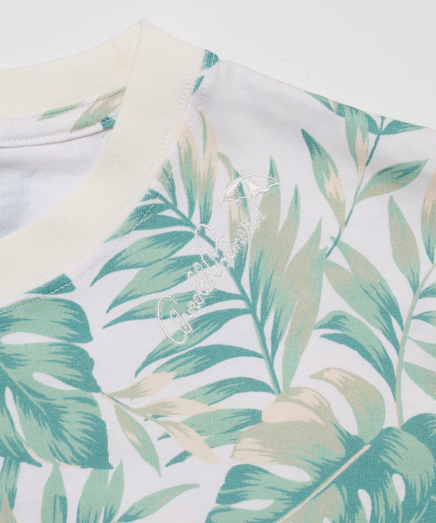 シェア　リゾート柄　Tシャツ