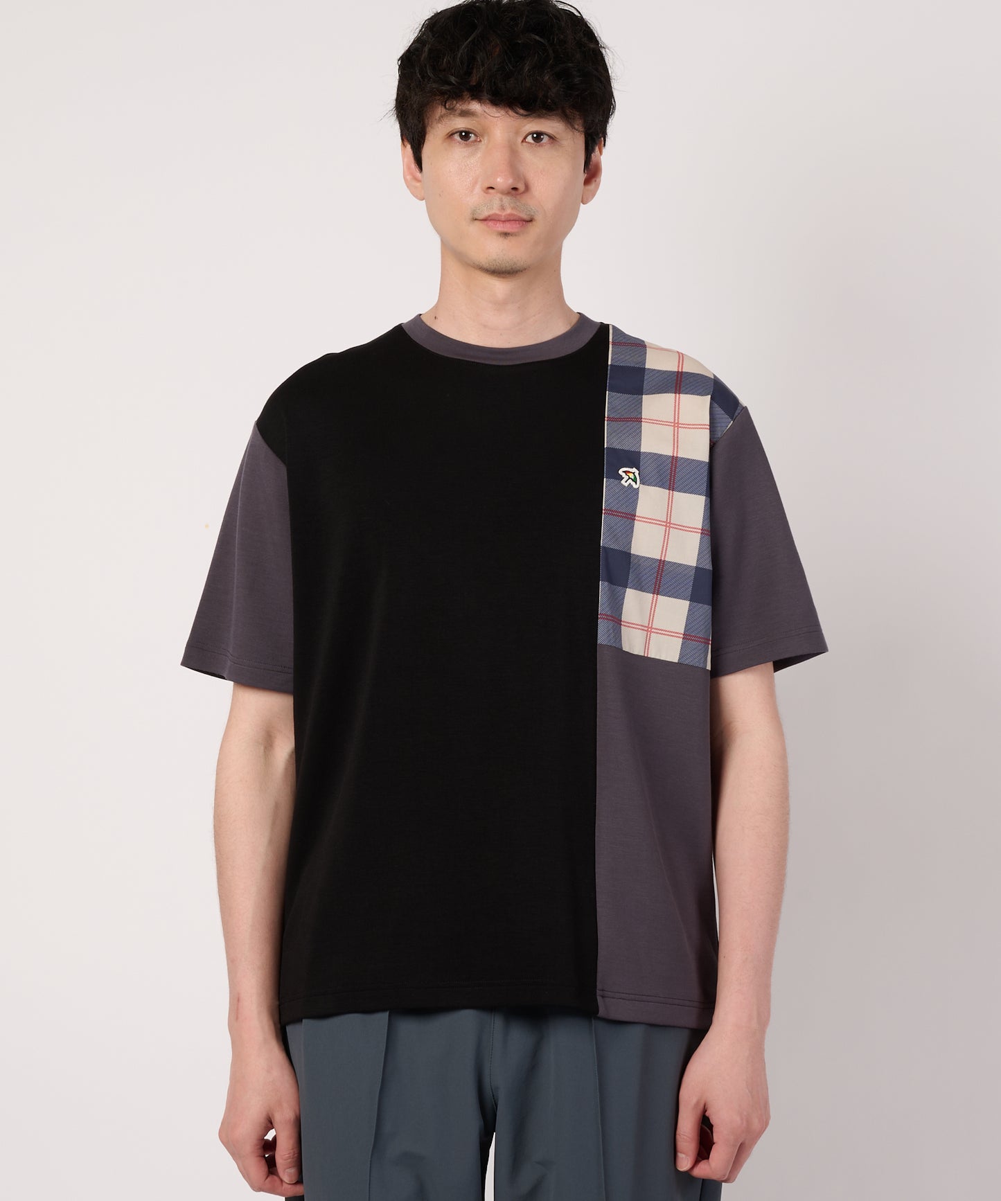 エアーポンチ　カラーブロッキングTシャツ