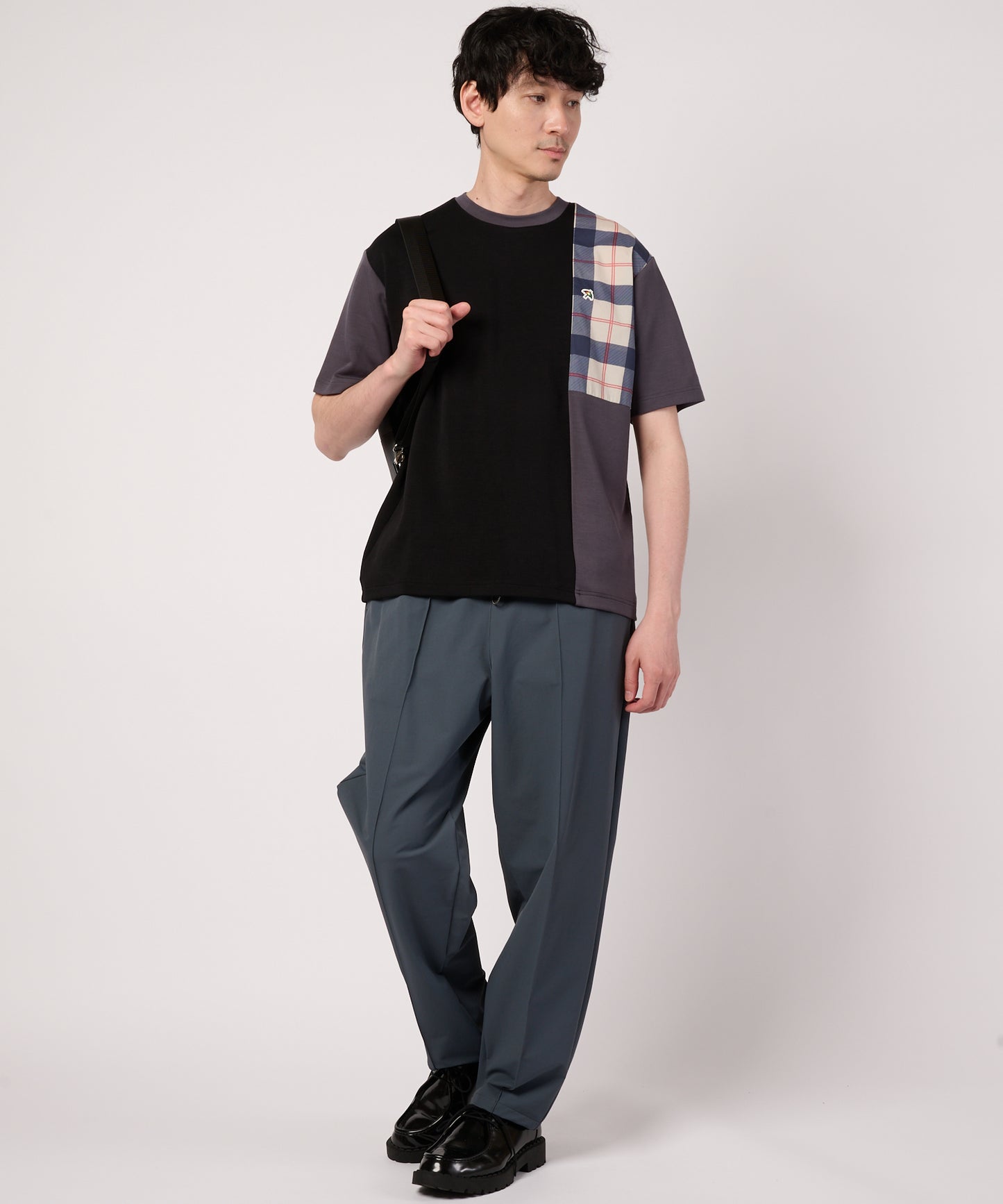 エアーポンチ　カラーブロッキングTシャツ