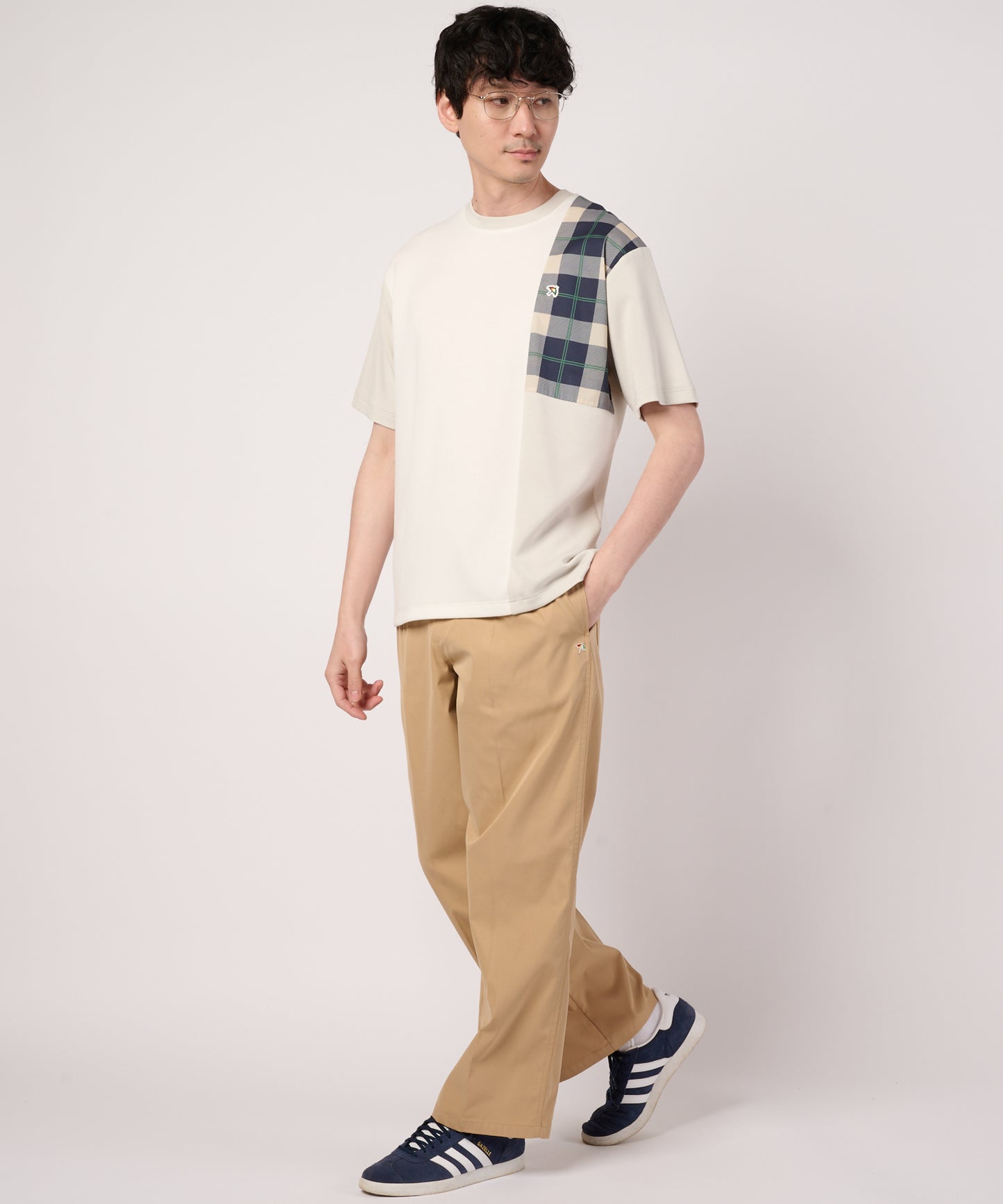 エアーポンチ　カラーブロッキングTシャツ