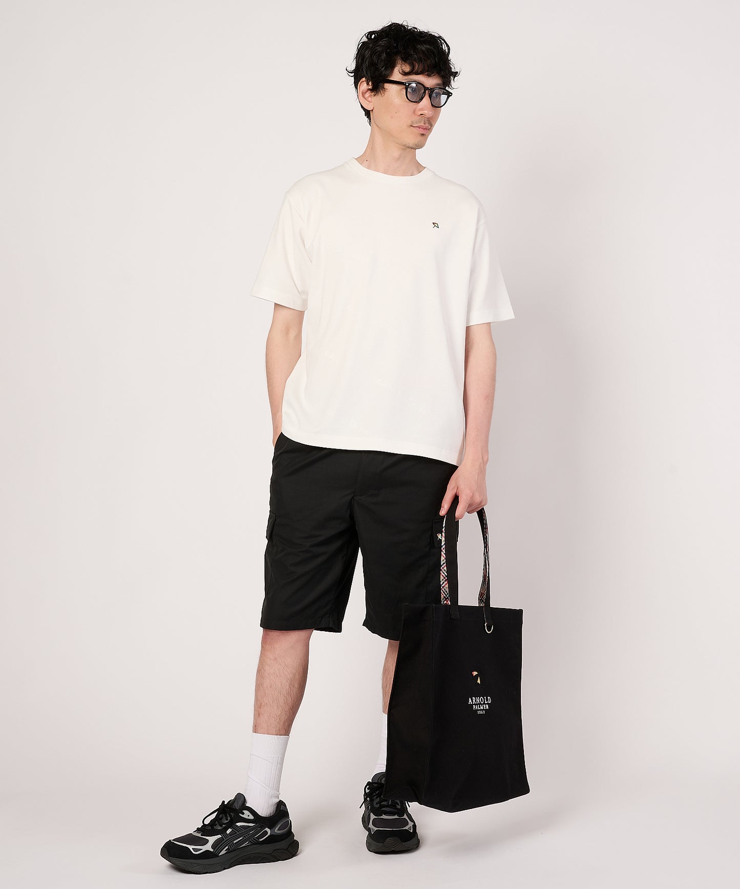 APエンボスロゴTシャツ
