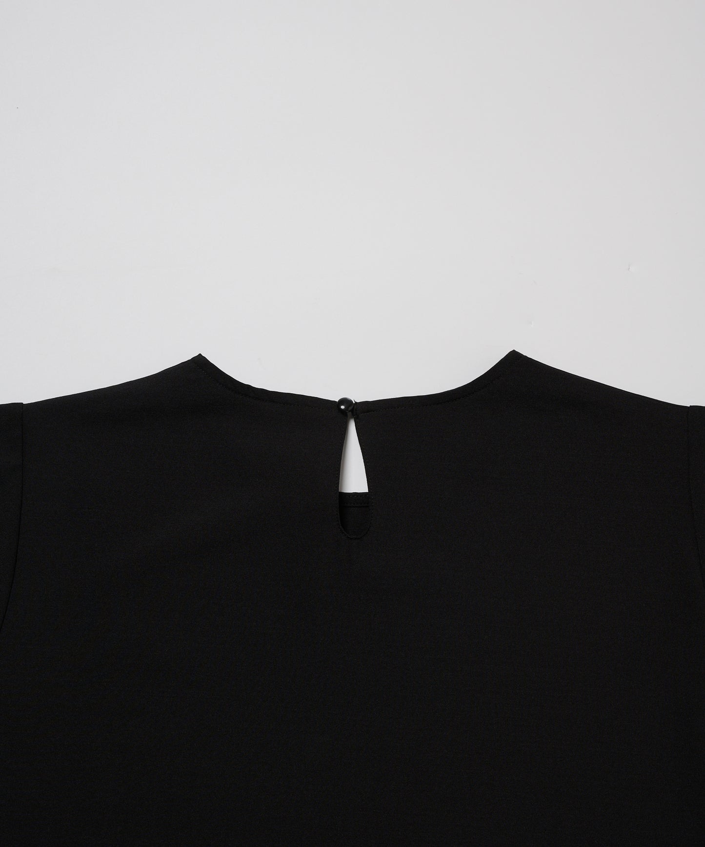 ロゴテープアクセント　イージー布帛Tシャツ
