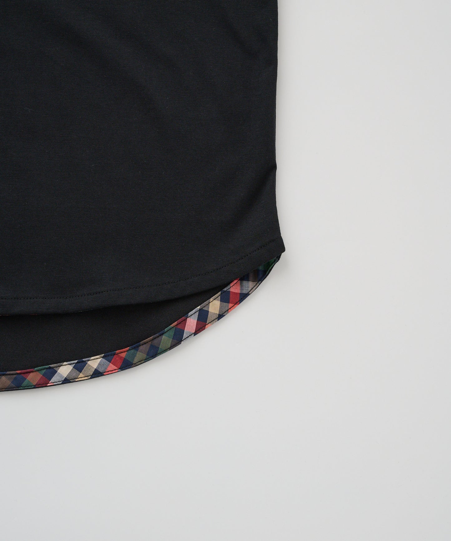 パフスリーブバウンドテールTシャツ