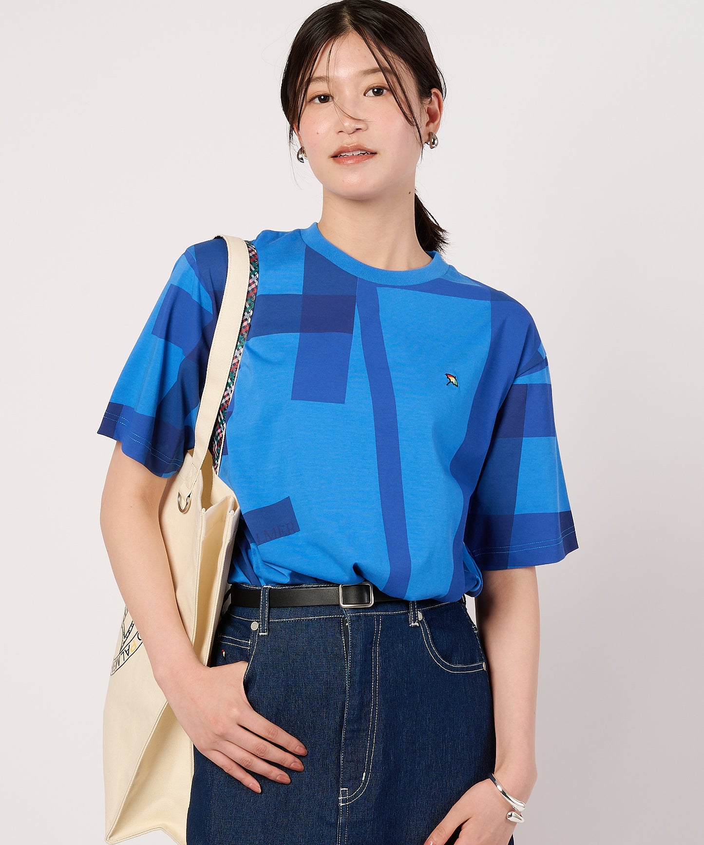シェア　ランダムチェックTシャツ