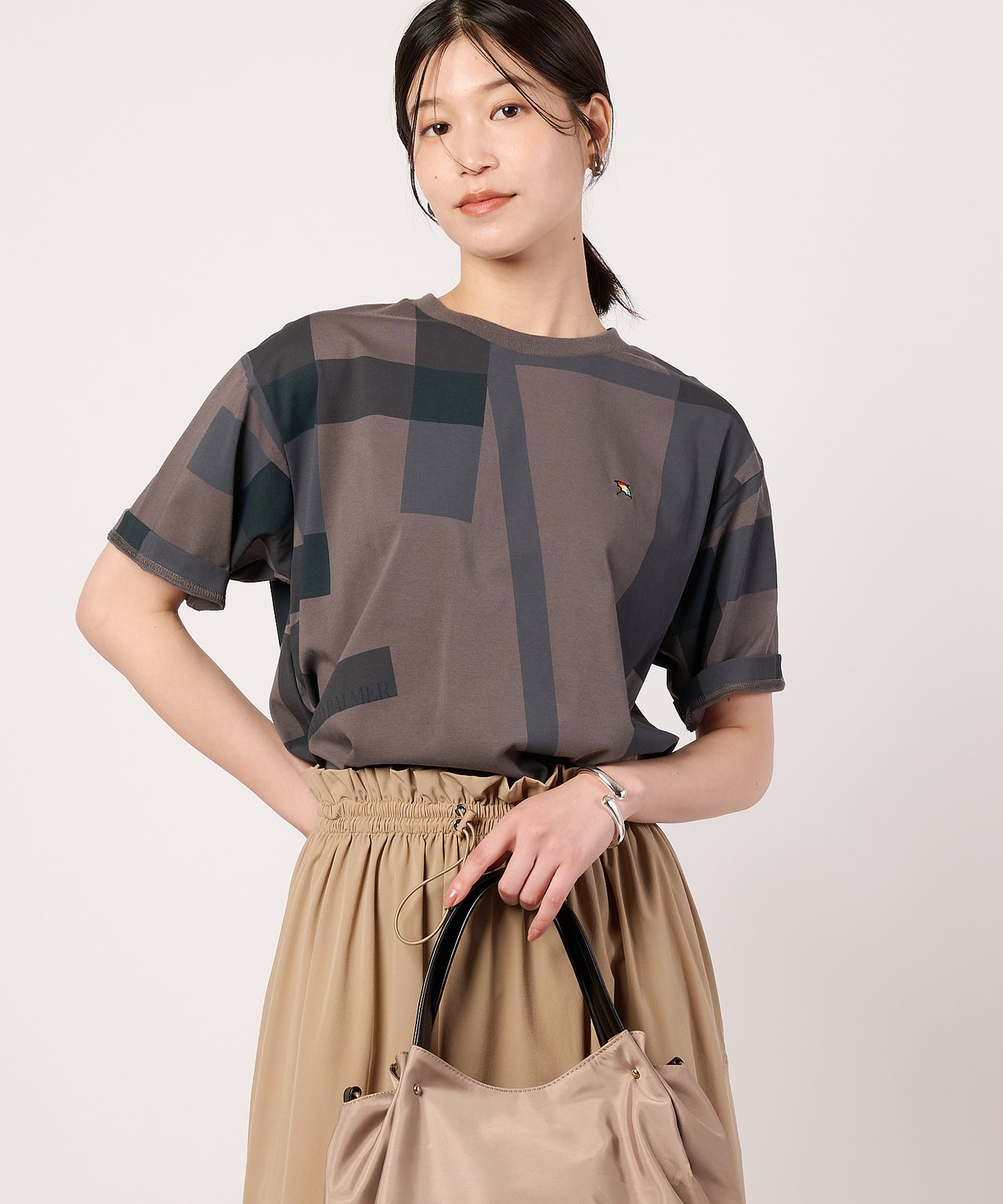 シェア　ランダムチェックTシャツ