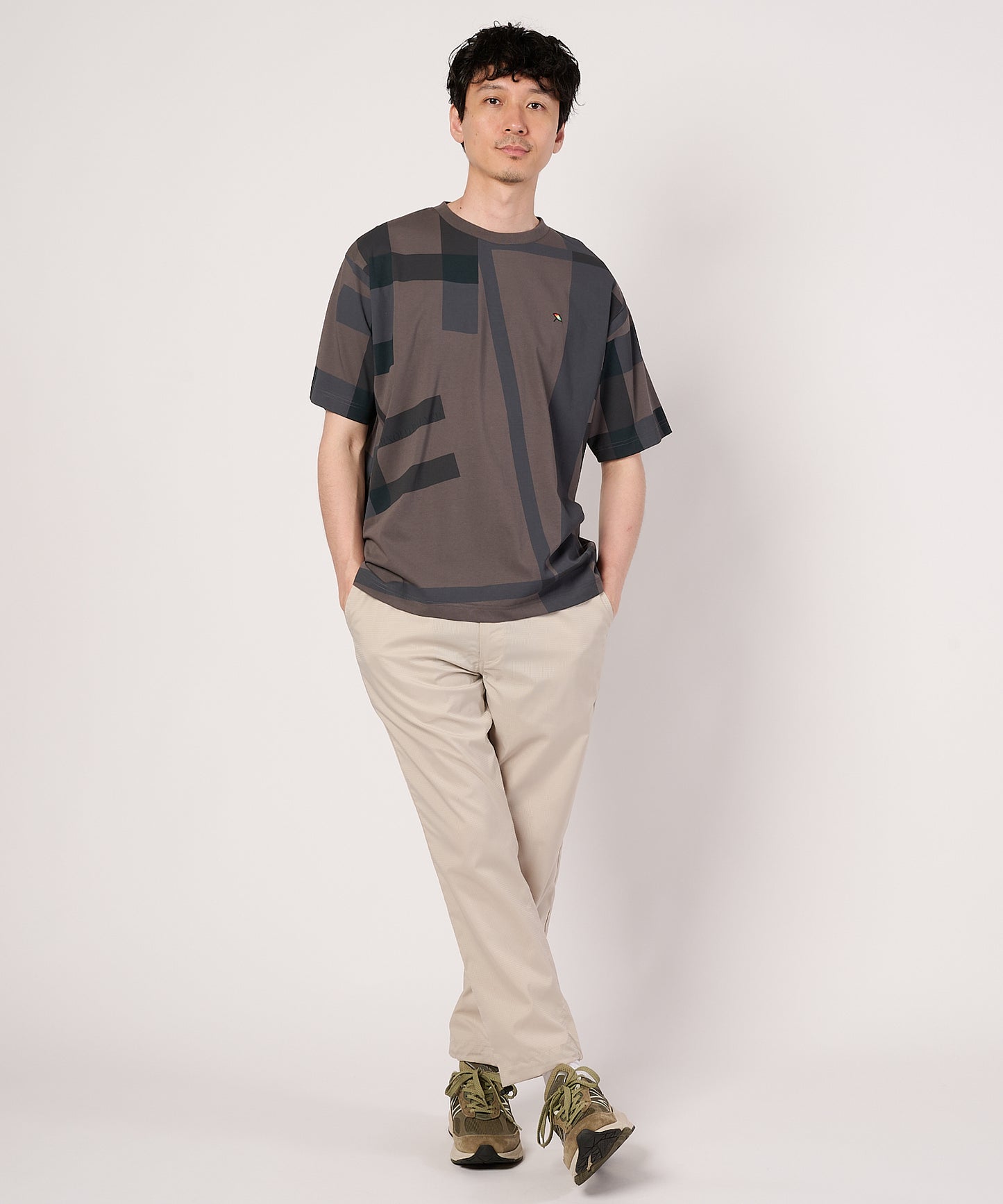 シェア　ランダムチェックTシャツ