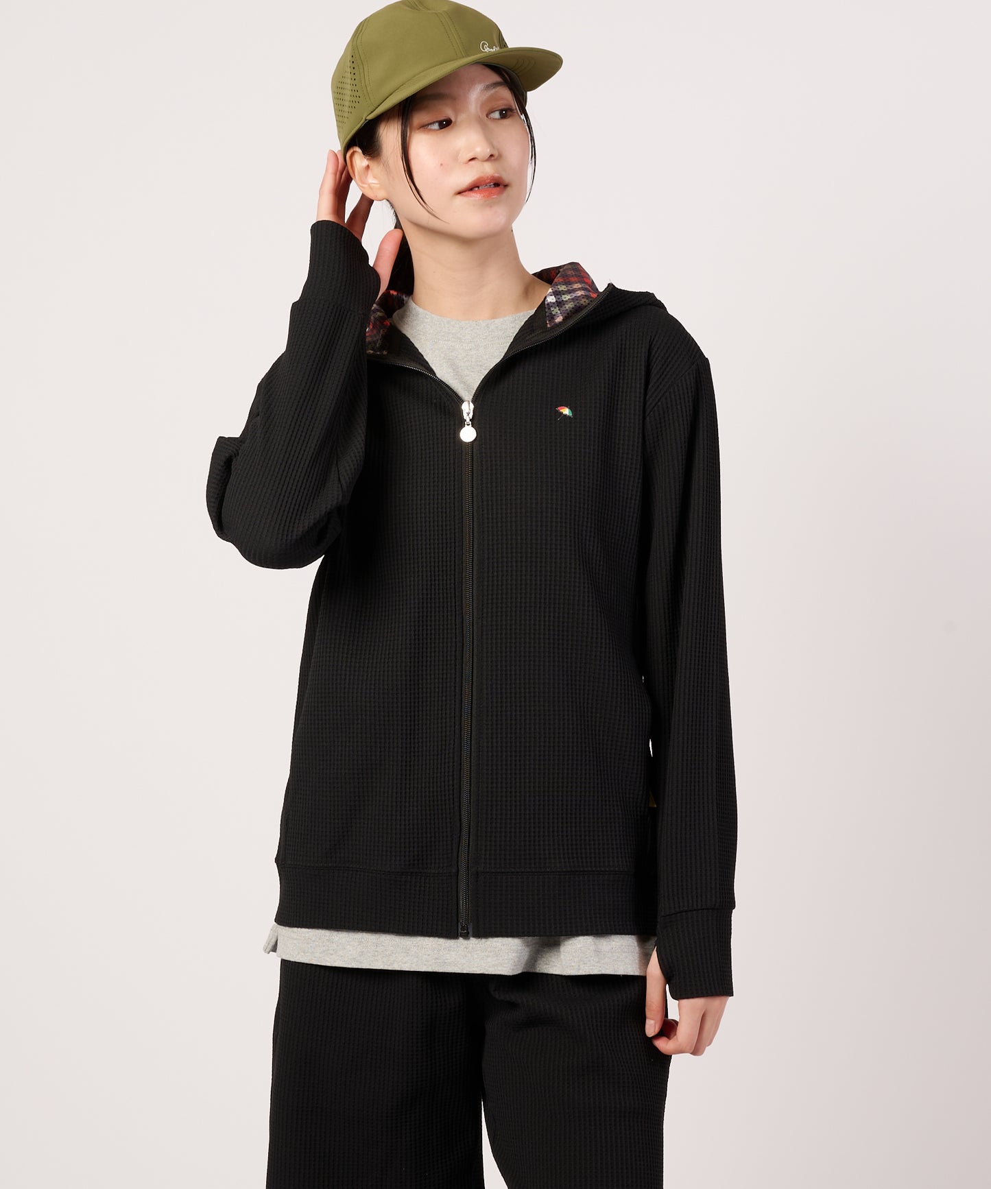 タウン＆レジャー　シェア　フルジップパーカー