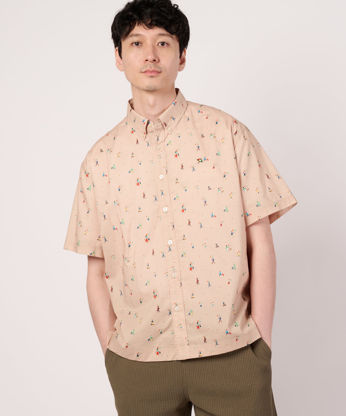 アート総柄　半袖シェアシャツ