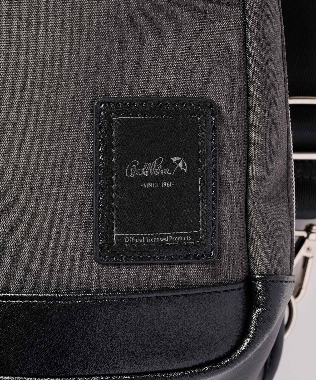 メランジ×PU　ボディバッグ