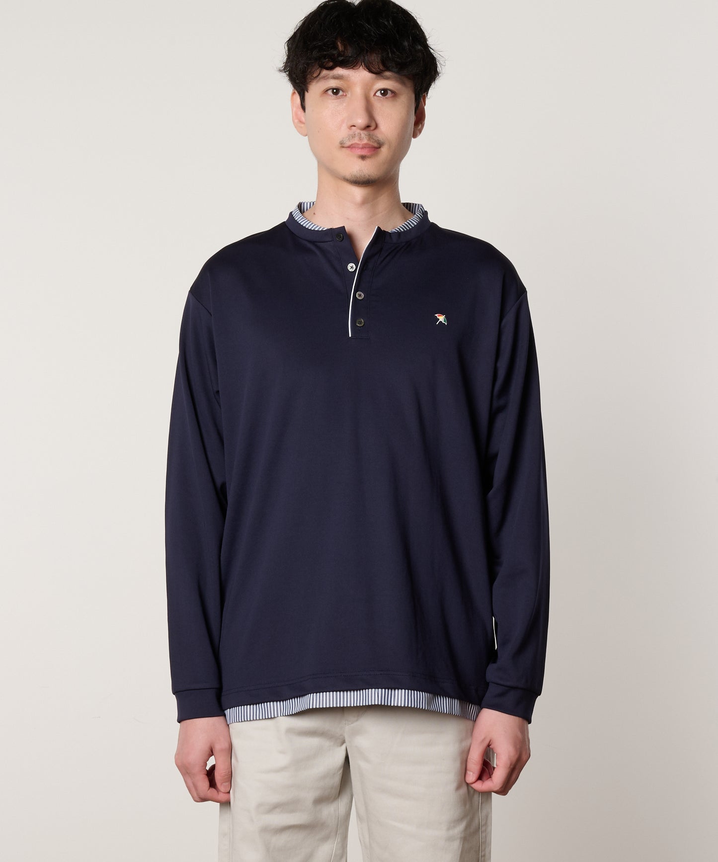 ヘンリーネック　フェイクレイヤードロングTシャツ