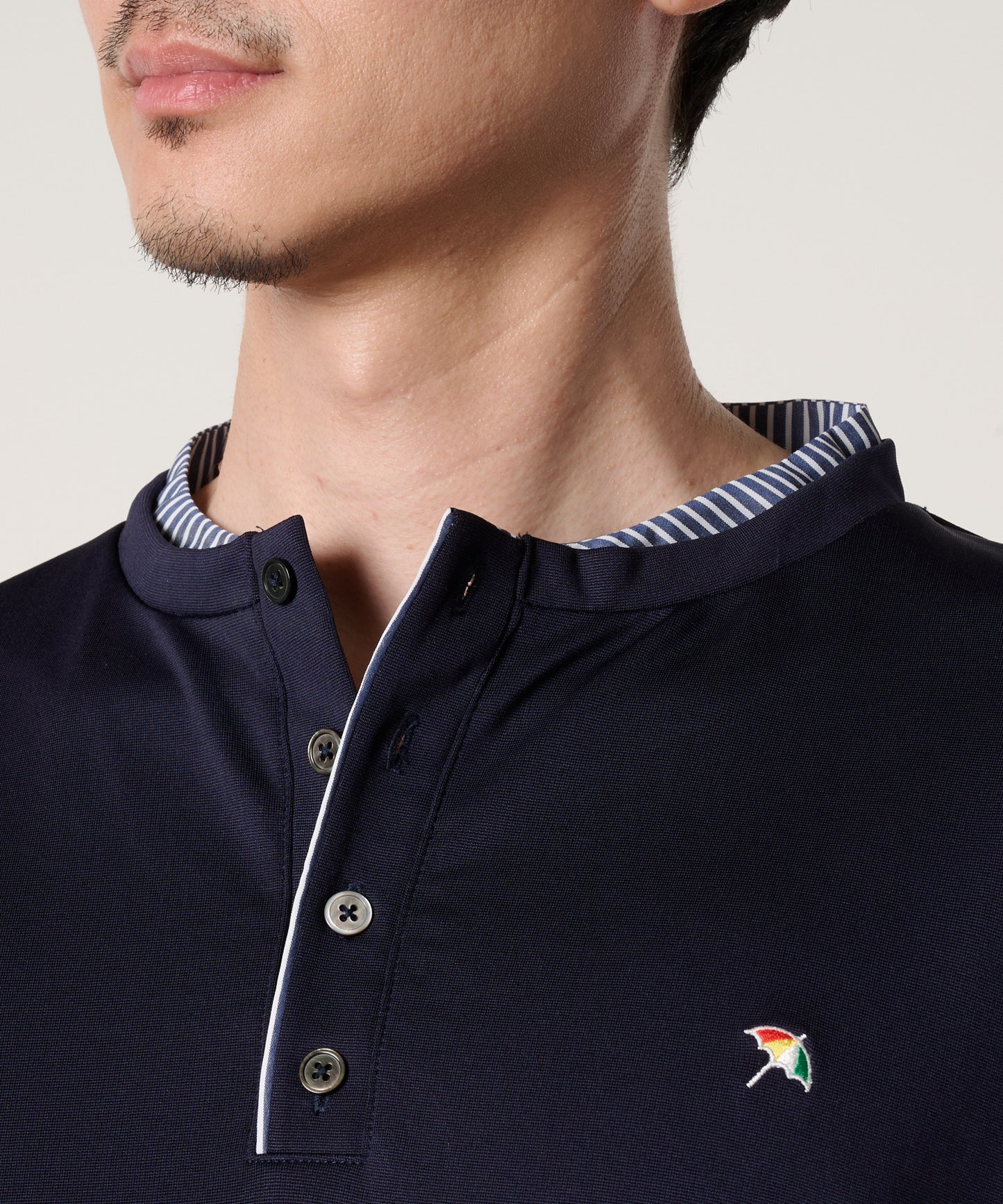 ヘンリーネック　フェイクレイヤードロングTシャツ