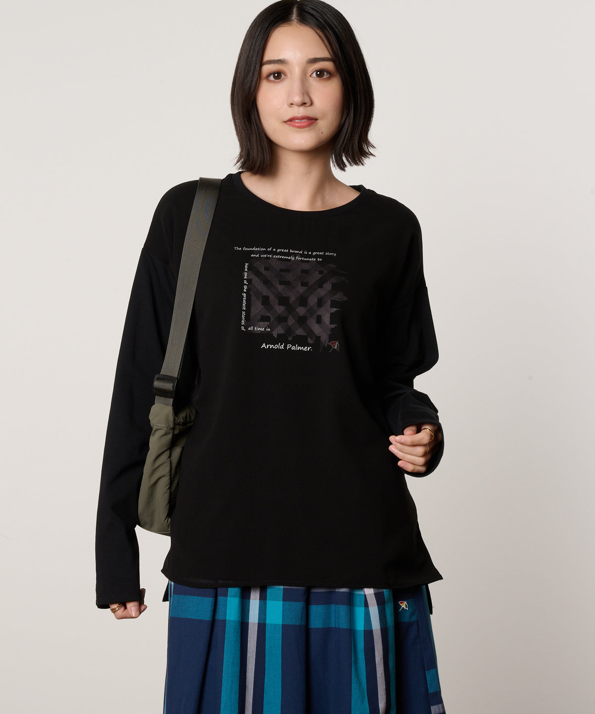 レイヤードグラフィックTシャツ