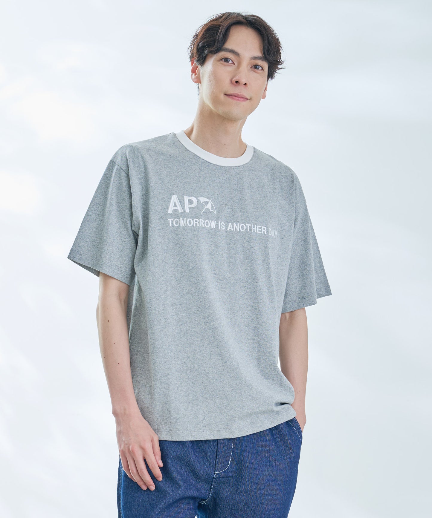 【残り2点】シェア ロゴプリント トリムTシャツ