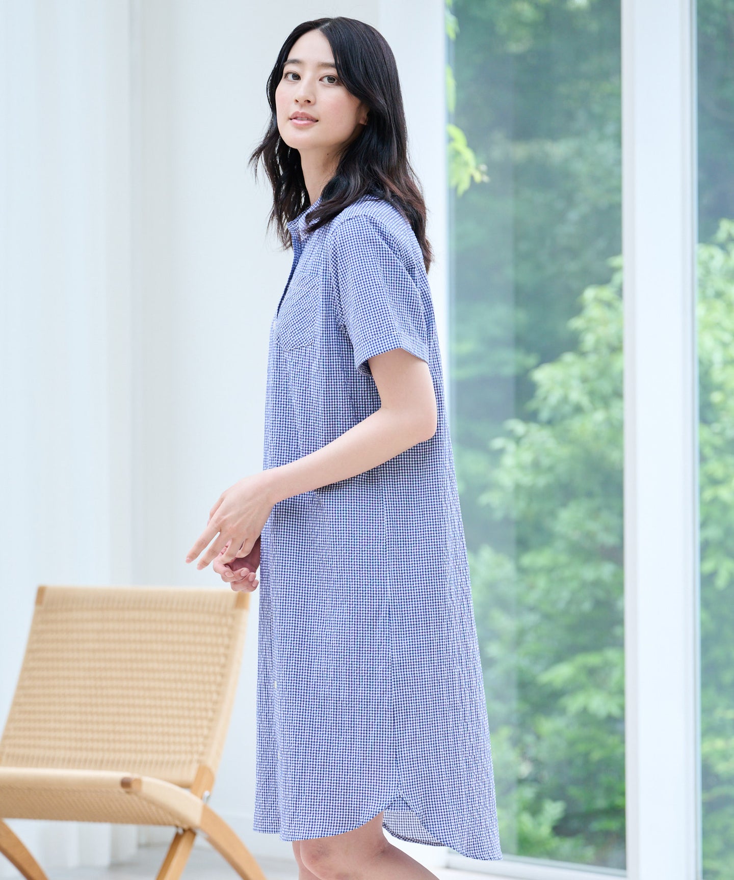 75ネイビー
