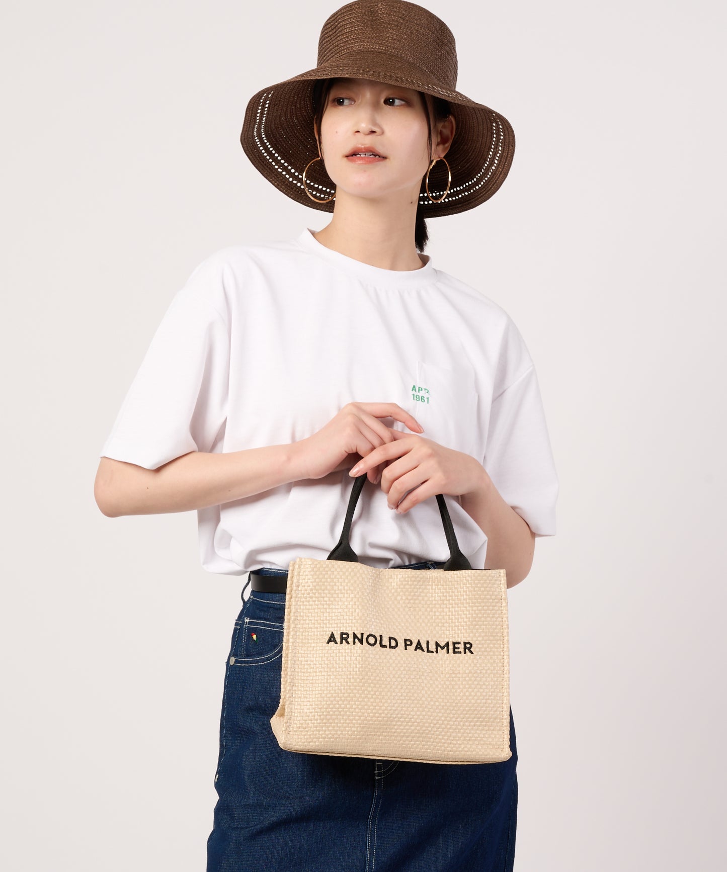 【予約アイテム】シェア　コットンタッチ　ミニマルロゴTシャツ