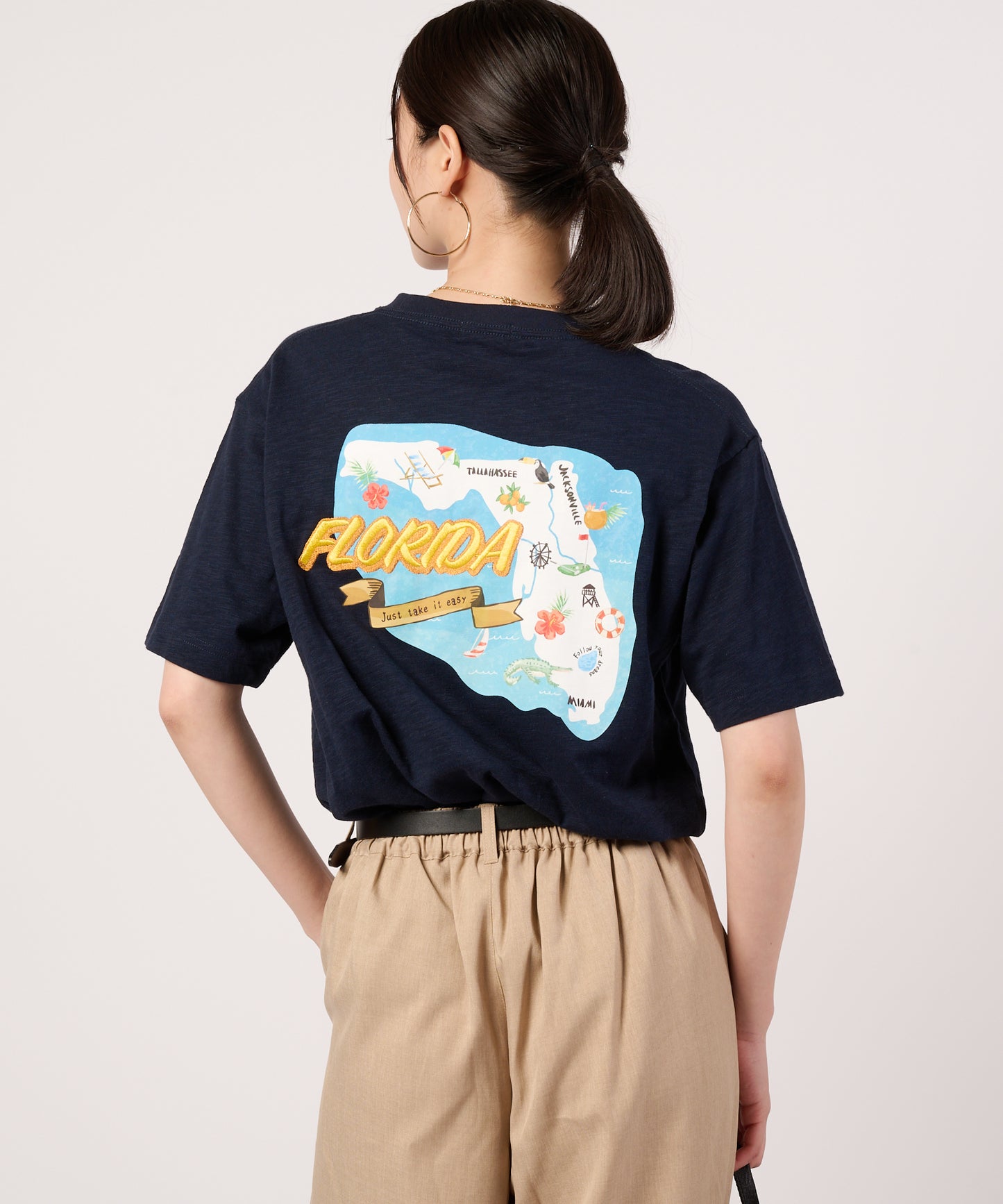 シェア　アロハモチーフTシャツ