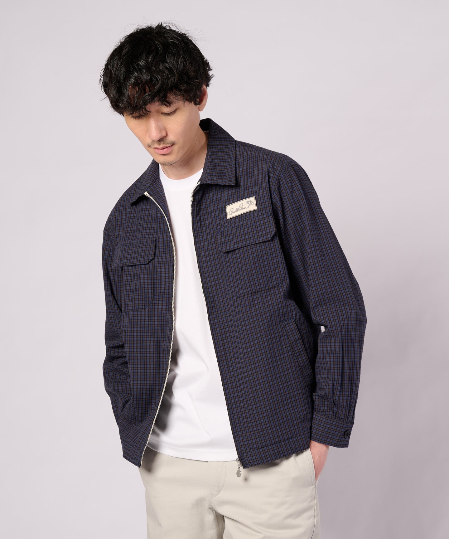 花粉ガード ロゴグラフィック フードパーカー