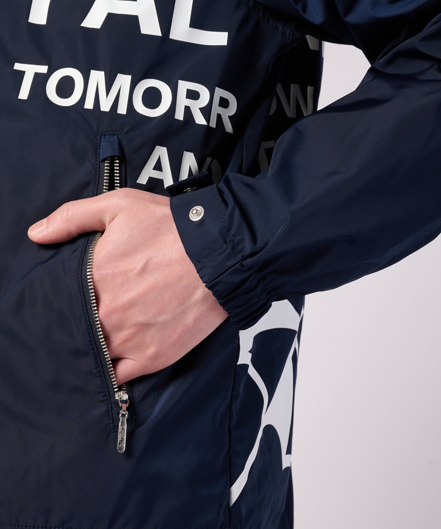 花粉ガード ロゴグラフィック フードパーカー