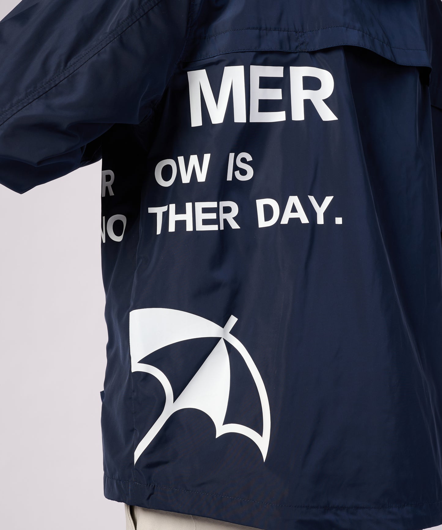 花粉ガード ロゴグラフィック フードパーカー