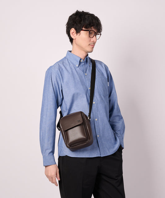 Arnold Palmer　フェイクレザー フラップ サコッシュバッグ