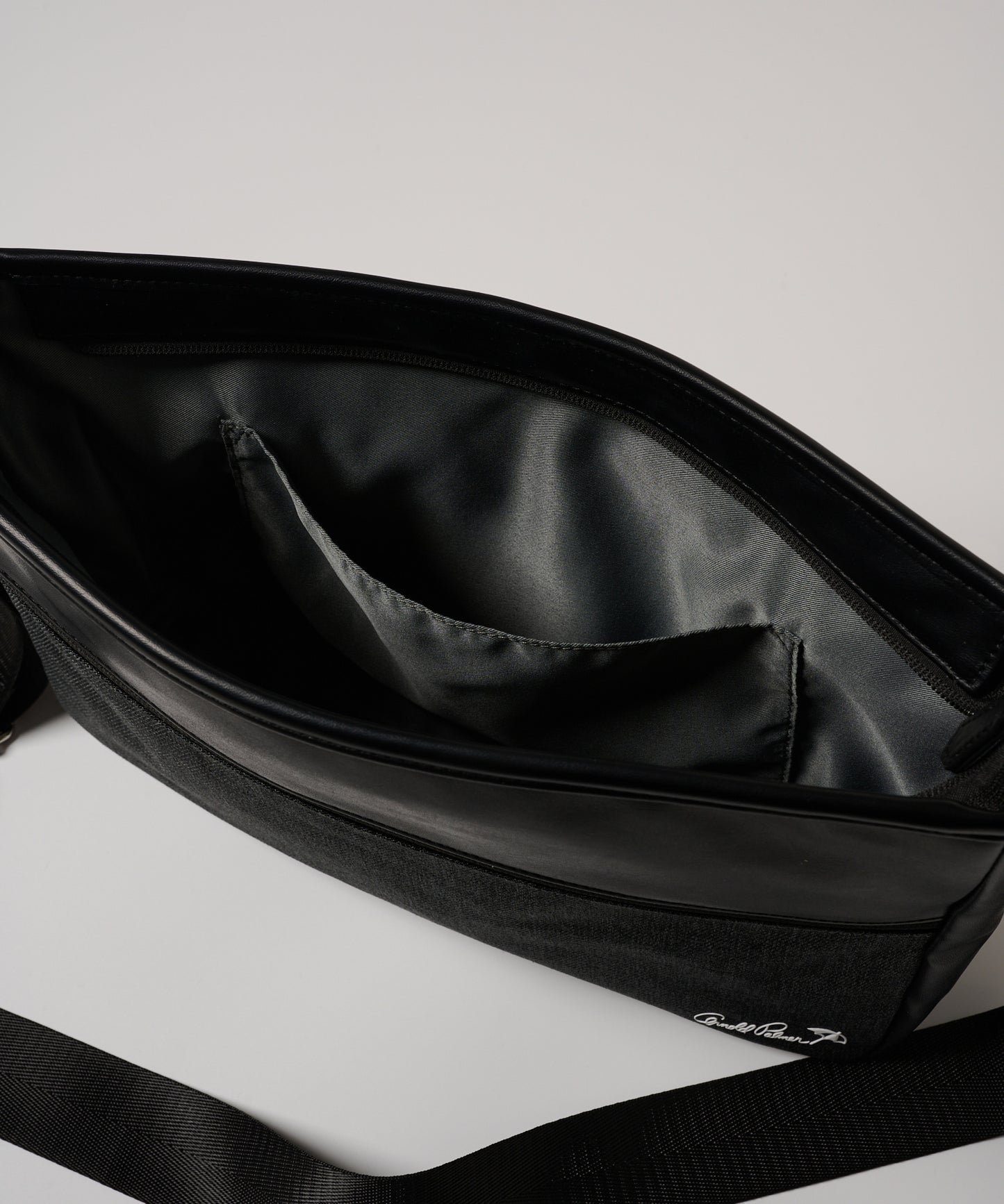 メランジ ショルダーバッグ