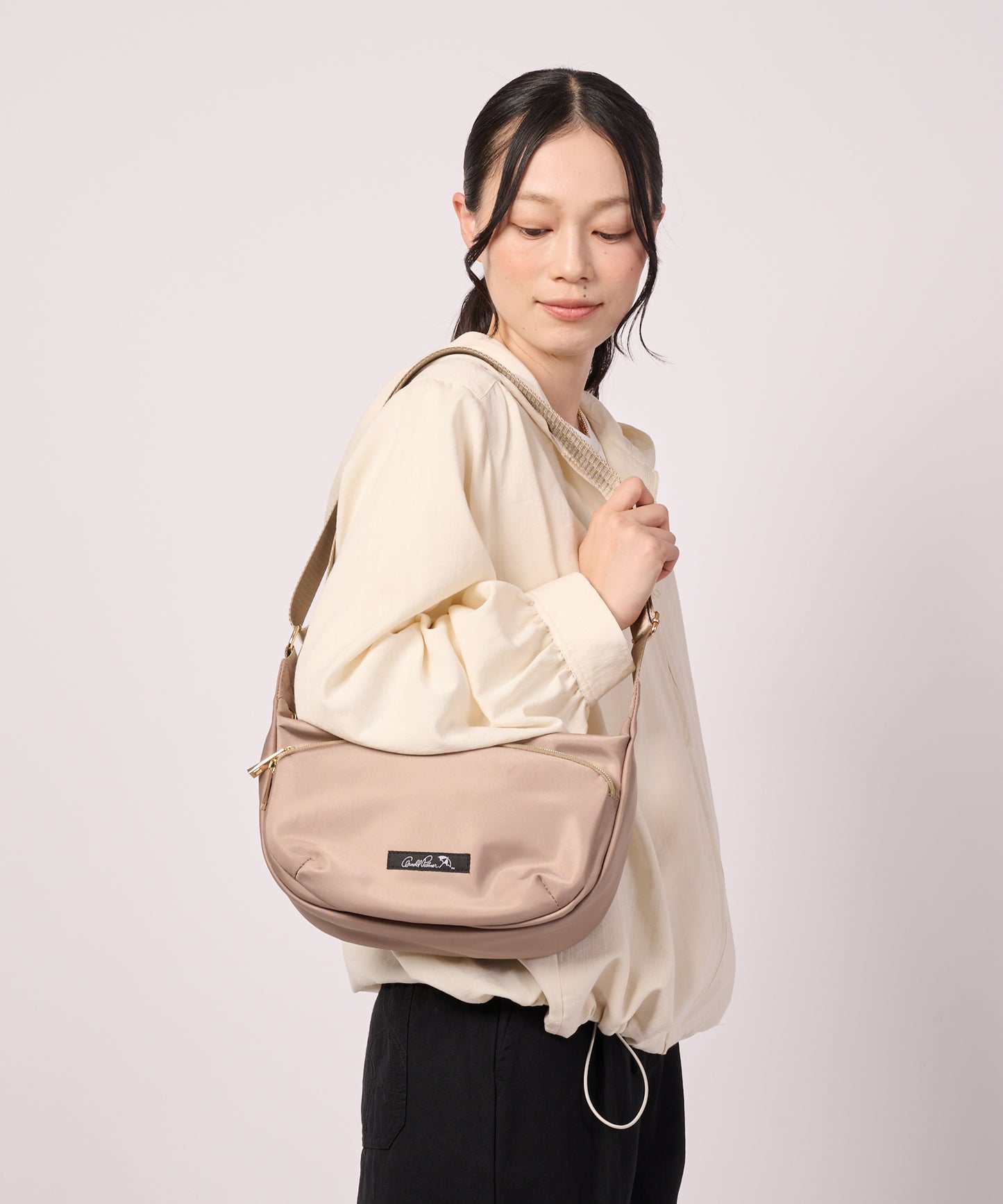 ポリエステル ラウンド ショルダーバッグ