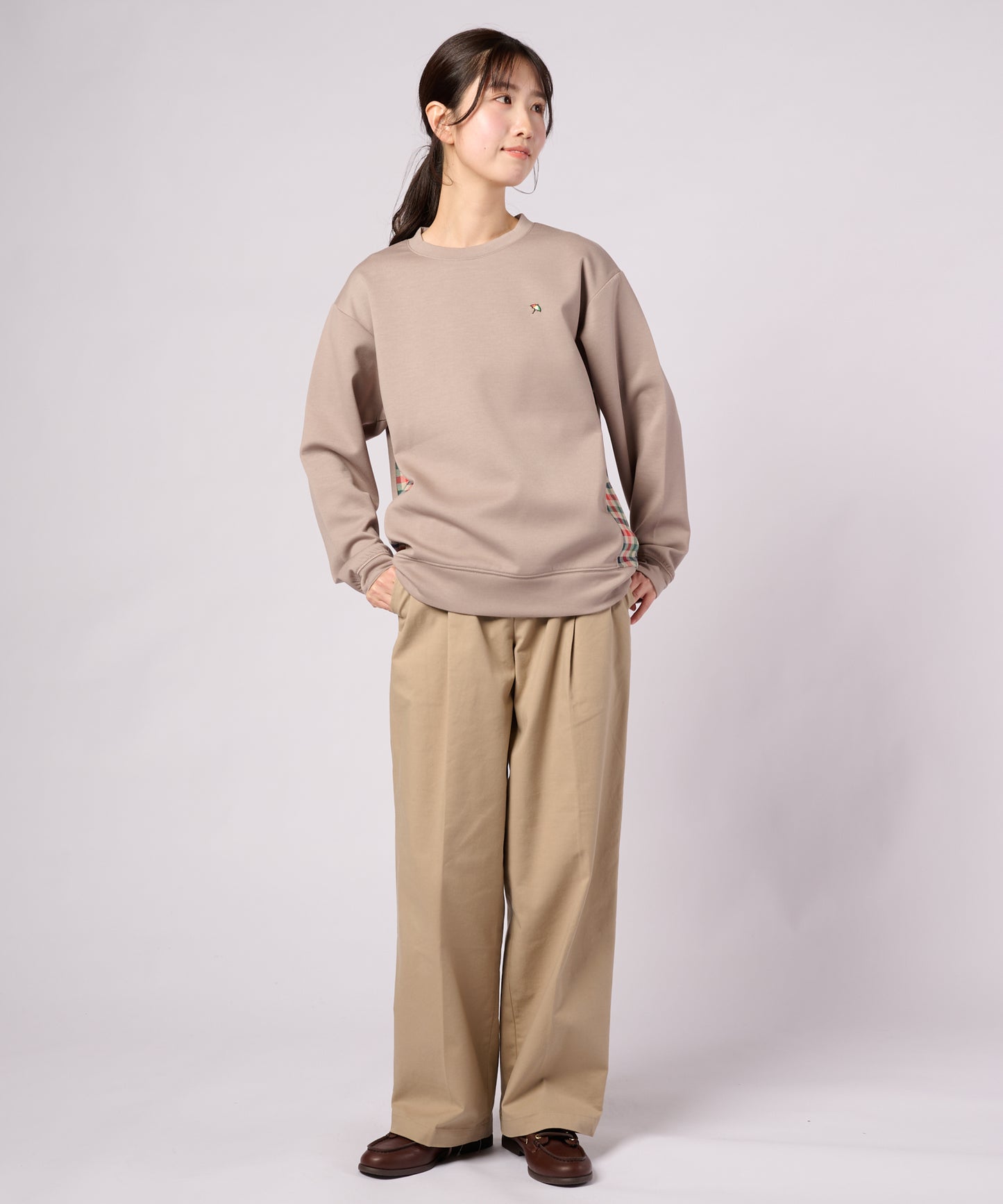 シェア クッションダンボール プルオーバー