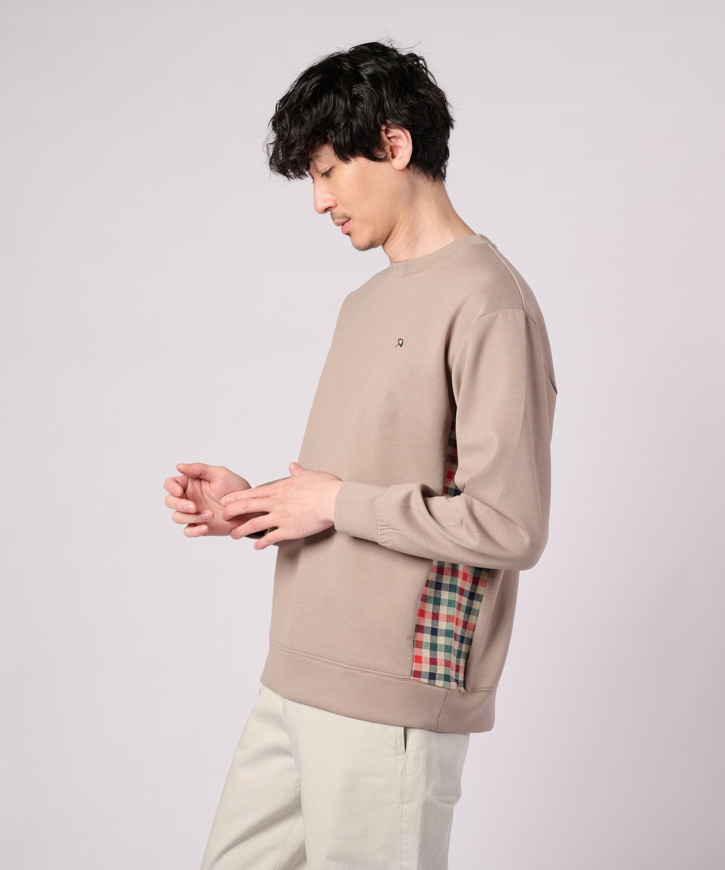 シェア クッションダンボール プルオーバー